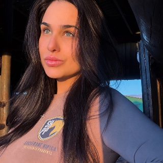 Isadora Fernandes